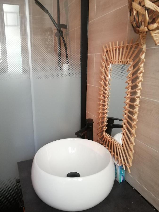 Appartement Cosy Situe A 2Mn De La Plage A Pied Climatise Villefranche-sur-Mer Exterior foto